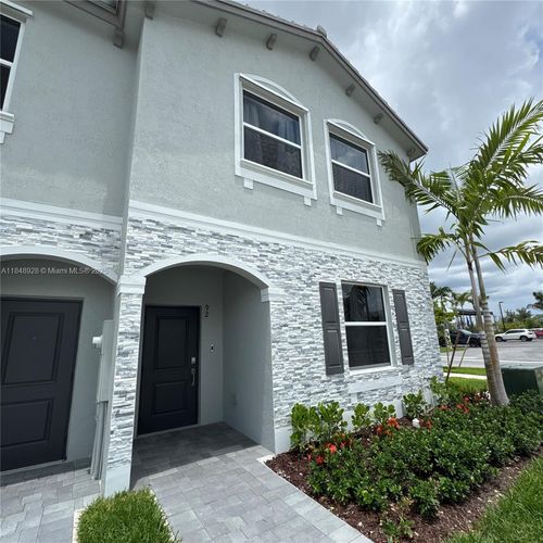 92 Se 11th Ct, Homestead, FL, 33035 | Card Image