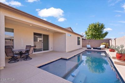 13216 W Cottontail Lane, House other with 3 bedrooms, 2 bathrooms and null parking in Peoria AZ | Image 3