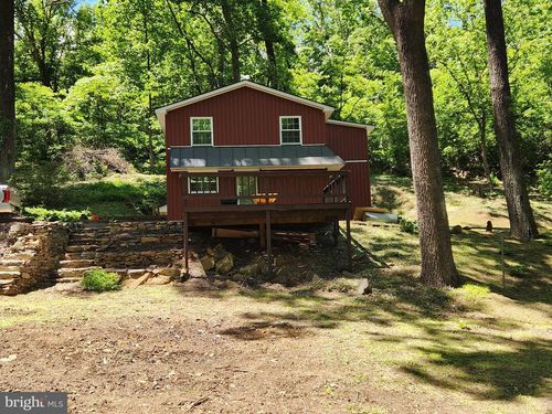 18 Bolton Branch Ln, Huntly, VA, 22640-3039 | Card Image