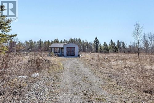 18 Wolford Centre Avenue, Merrickville Wolford, ON, K0G1N0 | Card Image