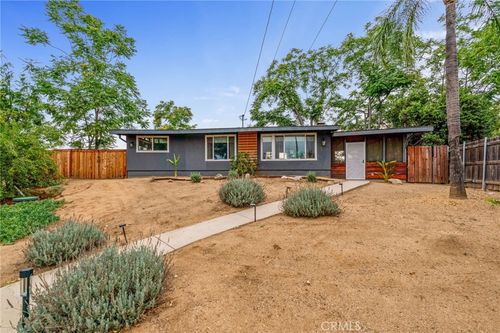 31727 Highview Dr, Redlands, CA, 92373-7581 | Card Image