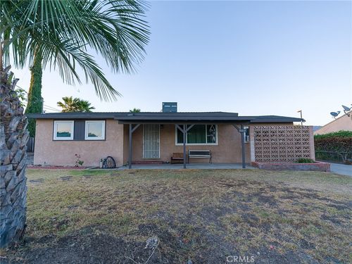 18464 Banyon Ave, Rialto, CA, 92377-4148 | Card Image
