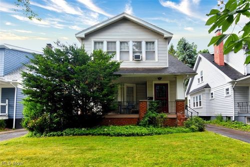 3812 Summit Park Rd, Cleveland Heights, OH, 44121-1818 | Card Image