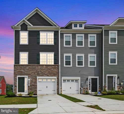 5051 Silver Oak Dr, ROSEDALE, MD, 21237-3394 | Card Image