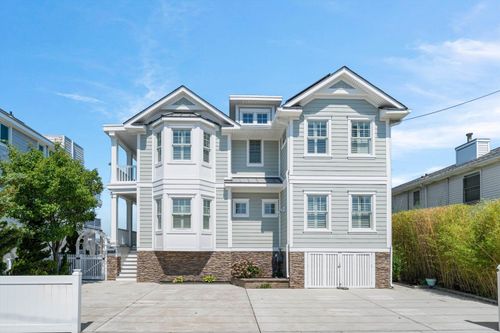 9715 3rd Ave, Stone Harbor, NJ, 08247-1932 | Card Image