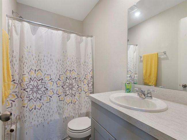 Secondary bathroom | Image 16