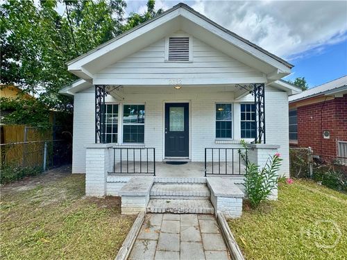 2032 Eppinger St, savannah, GA, 31415-1826 | Card Image