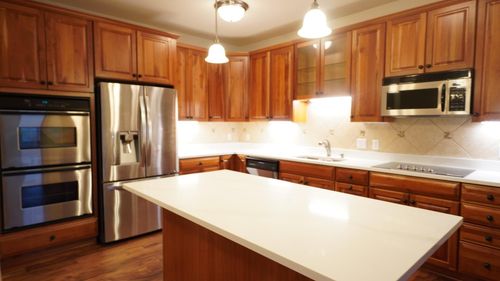 apt-2212-5250 Grandview Sq, Edina, MN, 55436-1758 | Card Image