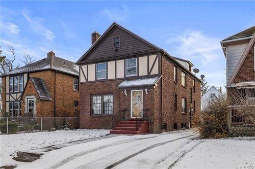 99 Mercer Ave, Buffalo, NY, 14214-1821 | Card Image