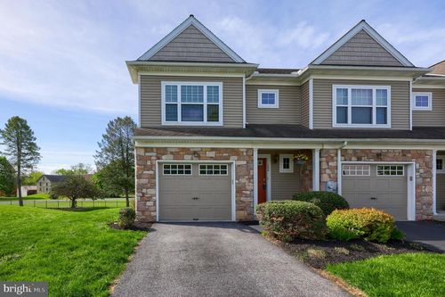 100 Red Maple Ln, MOUNTVILLE, PA, 17554-1672 | Card Image