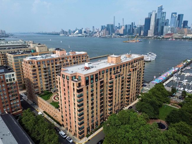 APT-103 - 2 Constitution Ct, Condo with 3 bedrooms, 3 bathrooms and null parking in Hoboken NJ | Image 36