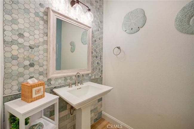 Powder Room | Image 24
