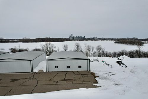 hangar-3-1111 2nd St Sw, Elbow Lake, MN, 56531-4214 | Card Image