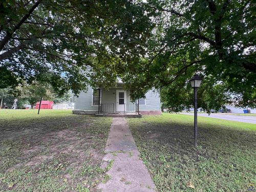 102 N Osage St, Nortonville, KS, 66060-6000 | Card Image