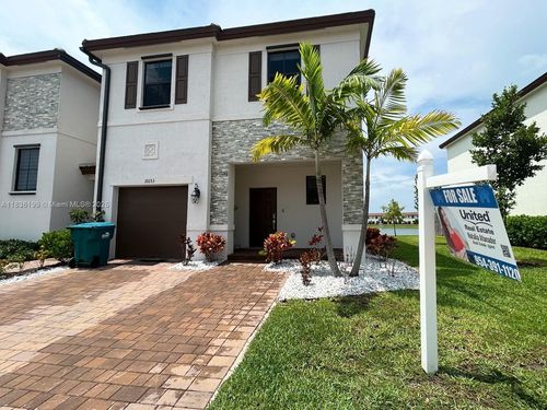 10153 Sw 231st Ln, Miami, FL, 33190-1994 | Card Image