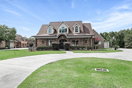 5320 Manion Way, Lumberton, TX, 77657-9226 | Card Image