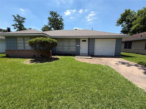 5109 Verdome Ln, Houston, TX, 77092-4223 | Card Image