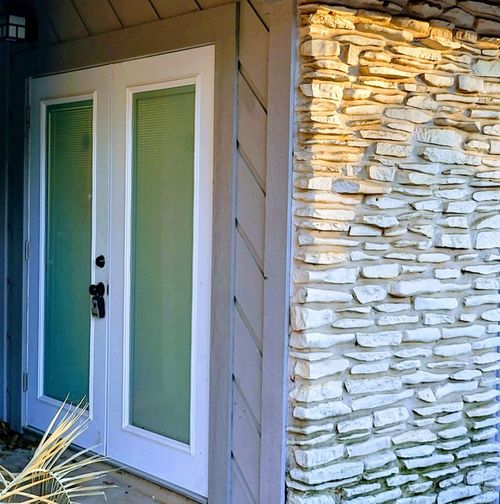 b-10045 Woodland Village Dr, Austin, TX, 78750-2233 | Card Image