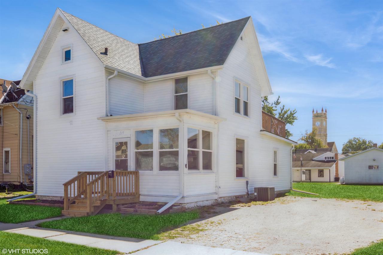 Emerald St, Watertown, WI 53098