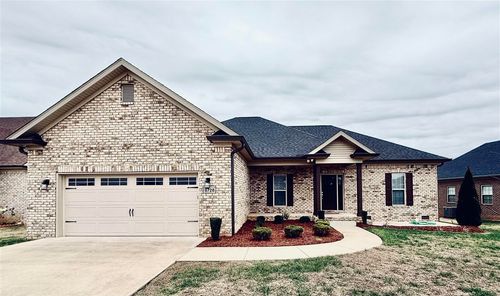 8728 Stuart Farm Ave, Bowling Green, KY, 42104-7764 | Card Image