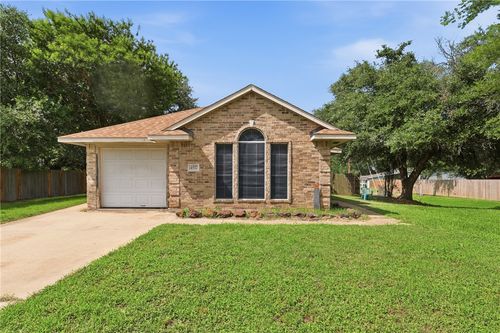 4517 Northwood Drive, Bryan, TX, 77803 | Card Image