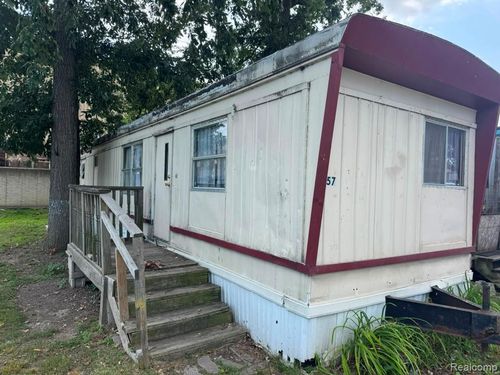 lot-57-7062 Ready Ave, Warren, MI, 48091-2063 | Card Image