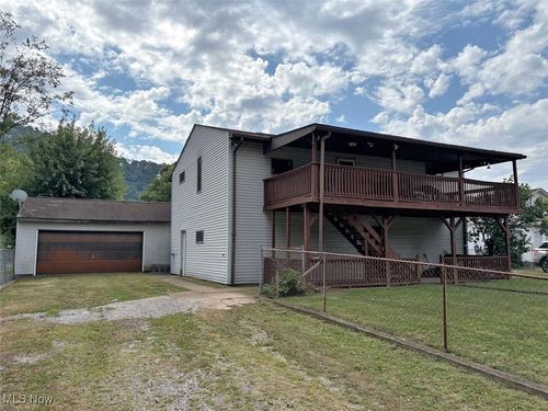 209 S Chester St, New Cumberland, WV, 26047-9405 | Card Image