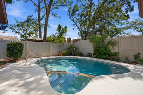 3933 Petite Dr W, Jacksonville, FL, 32250-2205 | Card Image