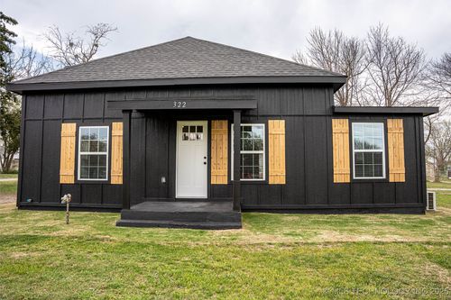 322 W Seneca Ave, Nowata, OK, 74048-3426 | Card Image