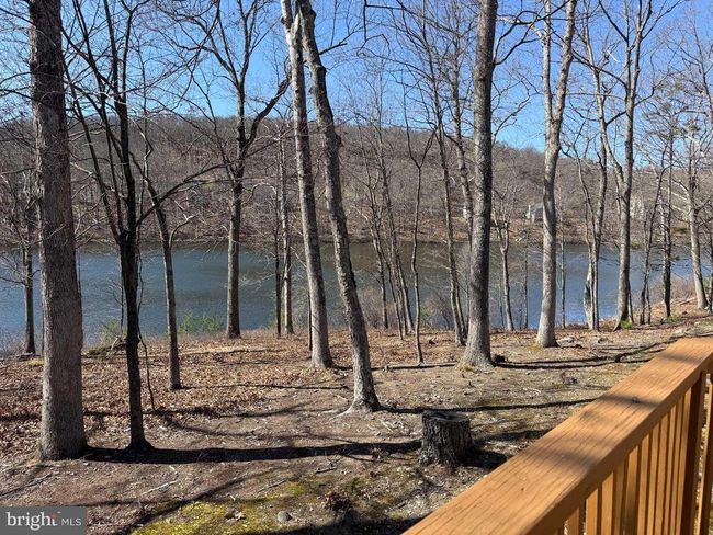 3301 Windermere Dr, Townhouse with 3 bedrooms, 2 bathrooms and null parking in Bushkill PA | Image 23