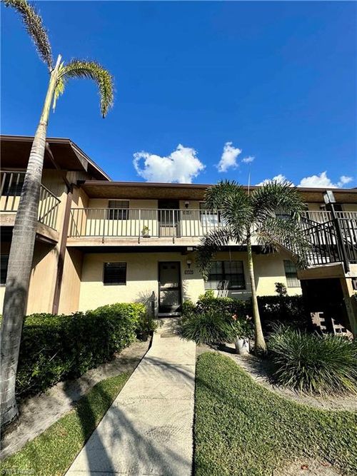 v-103-5283 Treetops Dr, NAPLES, FL, 34113-8513 | Card Image