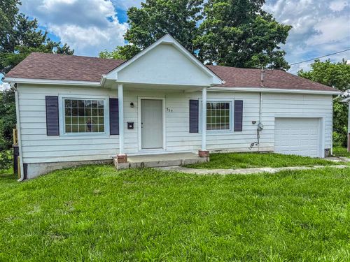 517 E Hodgenville Ave, Greensburg, KY, 42743-1317 | Card Image