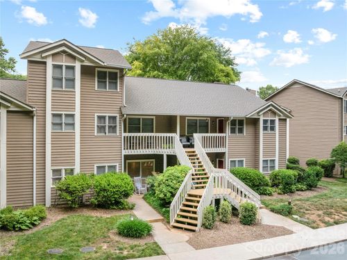 20 Timberlake Dr, Asheville, NC, 28803-9534 | Card Image