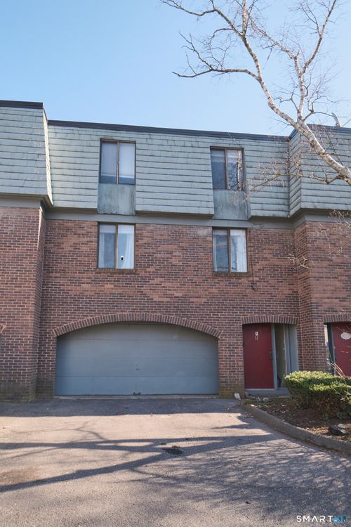 11-11 Trolley Crossing Ln, Middletown, CT, 06457-5841 | Card Image