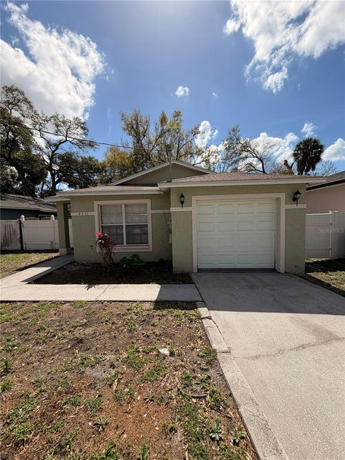 2211 E 17th Avenue, Tampa, FL, 33605 | Card Image