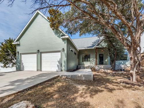 4 Senisa St, Wimberley, TX, 78676-1900 | Card Image