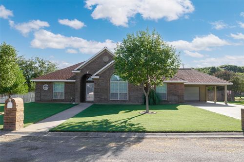 104 Bunker Hill St, Comanche, TX, 76442-1808 | Card Image