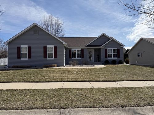 1418 Center Street, Hartford, WI, 53027 | Card Image