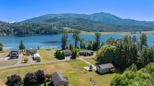 12700 Sawyer Ct, Clearlake, WA, 98235-7725 | Card Image