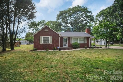 1305 Markway Street, Shelby, NC, 28150 | Card Image