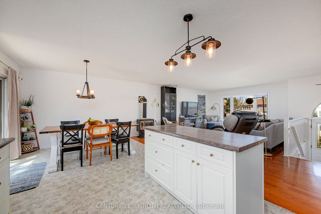 60 Riverdale Dr, House other with 5 bedrooms, 4 bathrooms and 4 parking in Wasaga Beach ON | Image 5