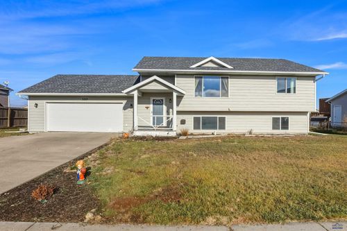 320 Grandeur Ln, Box Elder, SD, 57719-6000 | Card Image