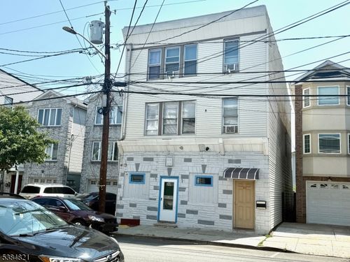 313 Cross St, Harrison, NJ, 07029-1207 | Card Image