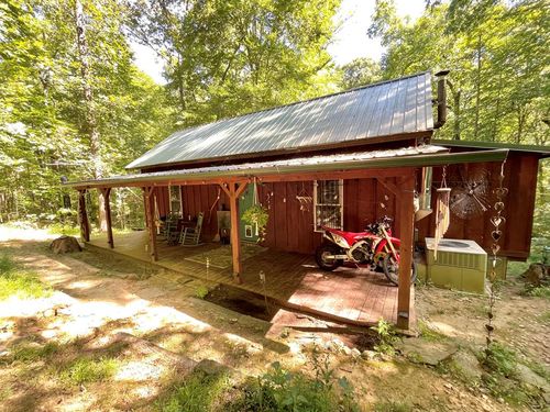 4261 Lake Rd, Woodlawn, TN, 37191-2902 | Card Image