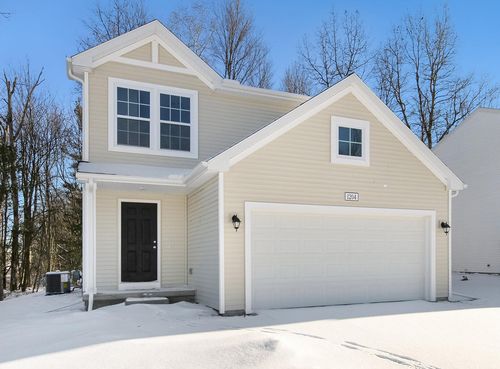 1204 Cedarwood Dr, Greenville, MI, 48838-2635 | Card Image