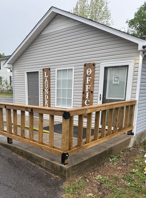 609 Landers St, Shelbyville, TN, 37160-4561 | Card Image