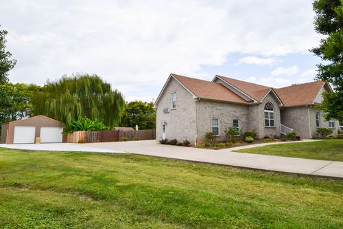 1003 Roland Ct, Cottontown, TN, 37048-2907 | Card Image
