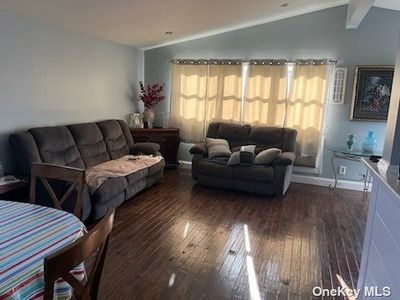 43 W 6th Street, House other with 3 bedrooms, 2 bathrooms and null parking in Deer Park NY | Image 2