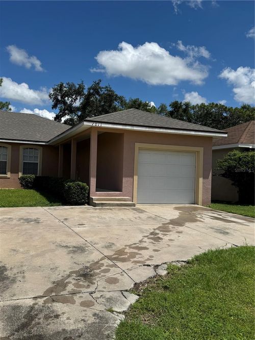 1011 Fox Lake Dr, Lakeland, FL, 33809-5200 | Card Image
