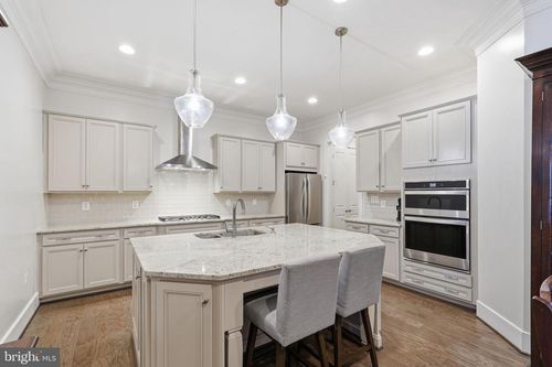 23595 Golden Embers Sq, Ashburn, VA, 20148-1815 | Card Image